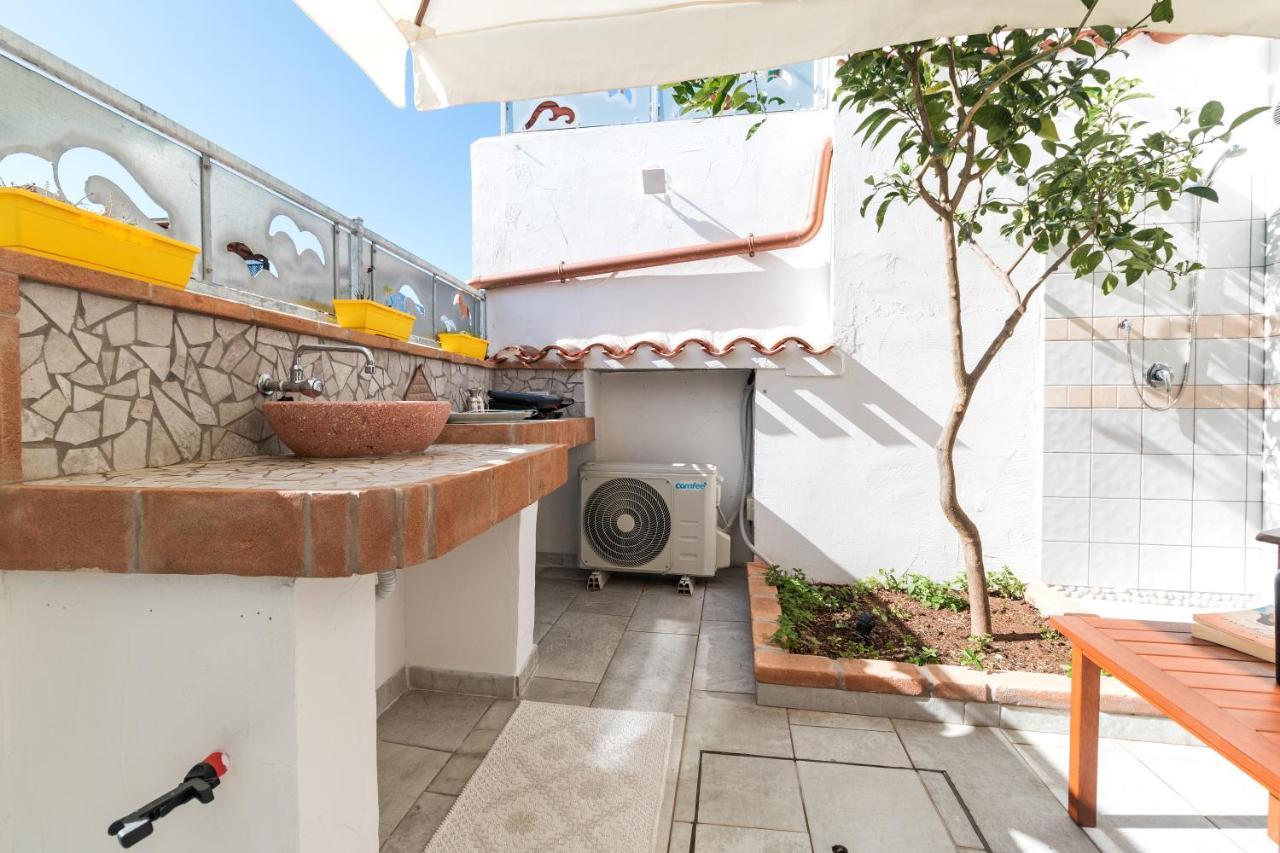 Purple Flower Suite Apartment Cala Gonone Exterior foto