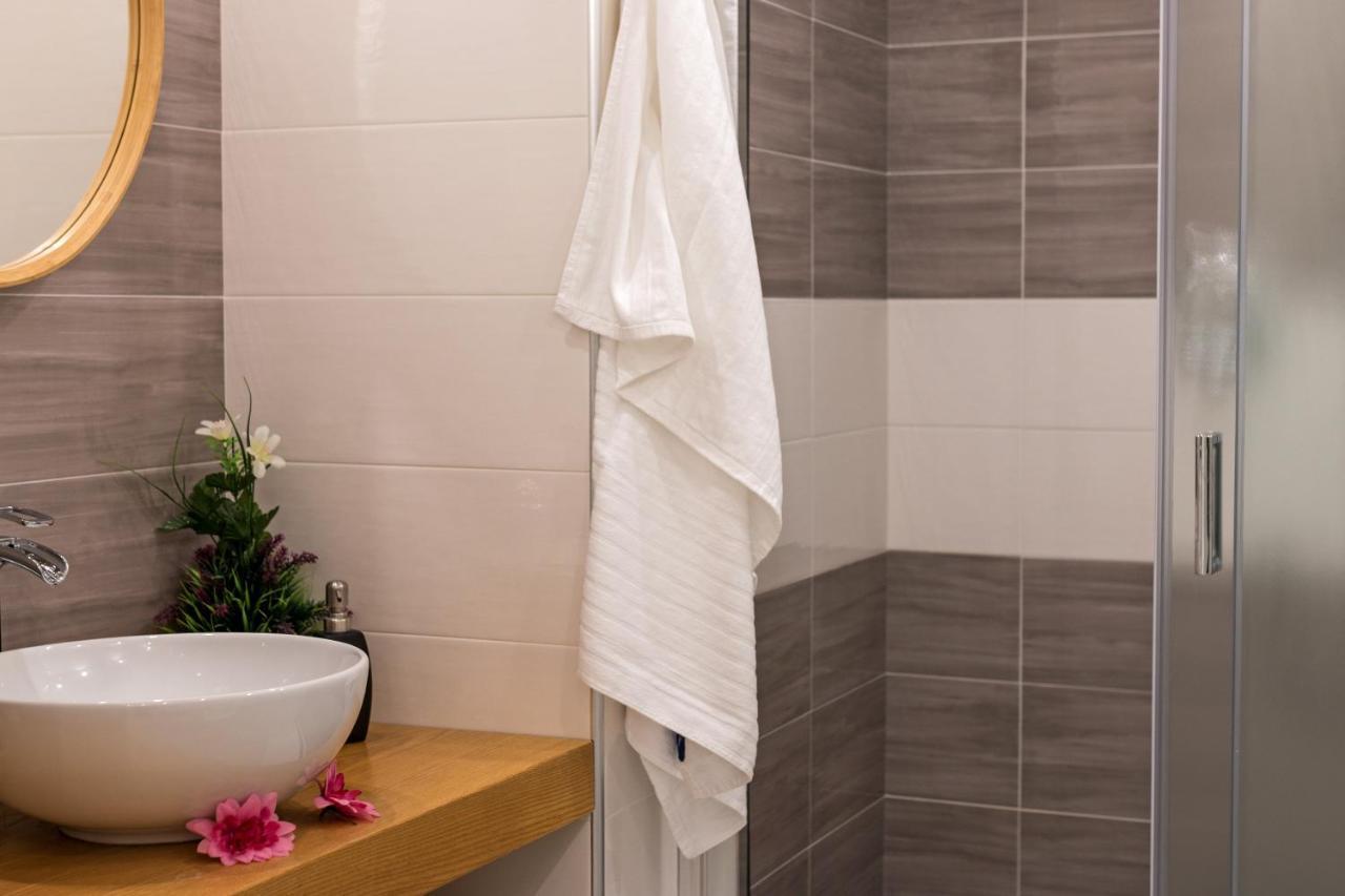 Purple Flower Suite Apartment Cala Gonone Exterior foto