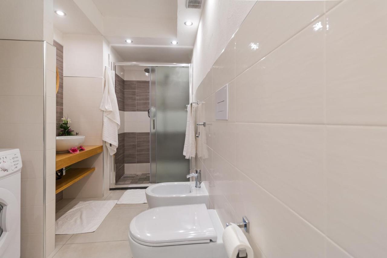 Purple Flower Suite Apartment Cala Gonone Exterior foto