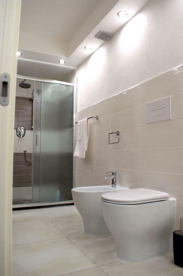 Purple Flower Suite Apartment Cala Gonone Exterior foto